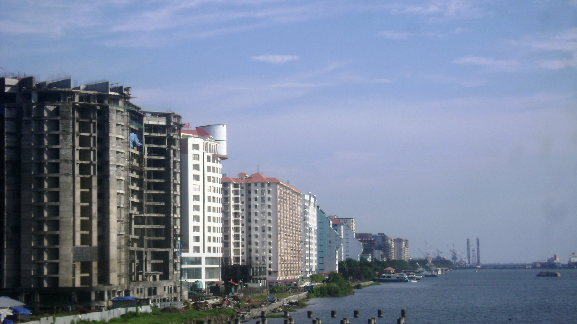 Palmgrove Meadows, Kochi — Riverside residential towers, Kochi